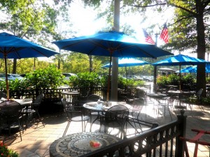 Café du Parc Outdoor Setting